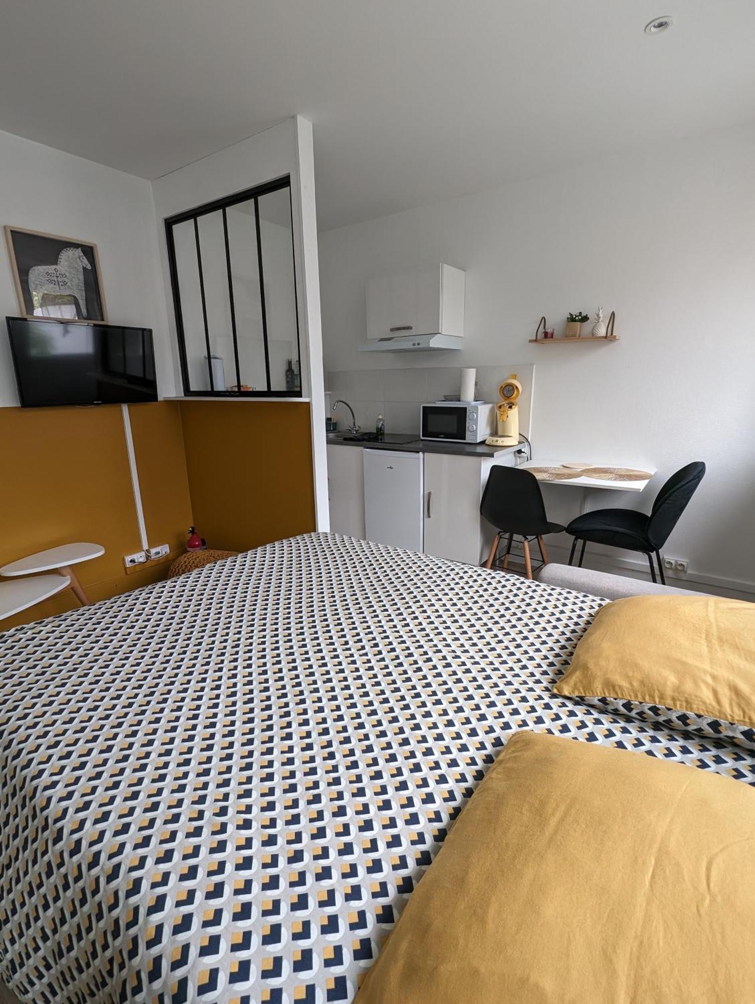Stockholm- Serenite Avec Jardin Appartement Charleville-Mézières